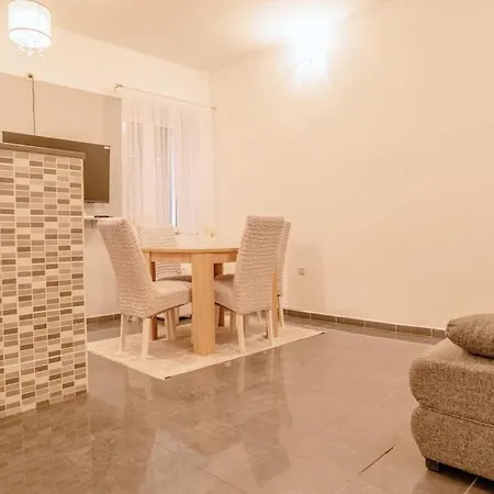 Central Apartment